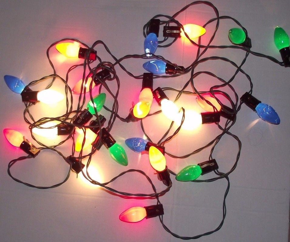 Vintage 29' Gilbert Christmas Light Strand with 25 large bulbs working