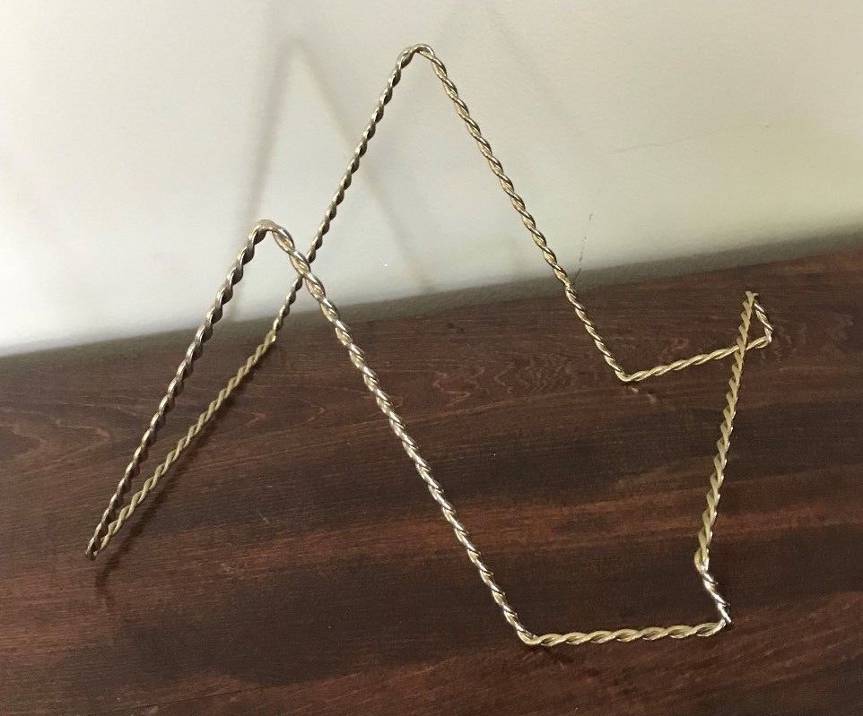 Silver Twisted Wire Plate Picture Art Display Holder Stand Easel