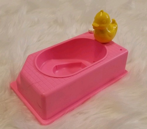 1995 Mattel Barbie Kelly Bathtime Fun Pink Bathtub with Yellow Duck