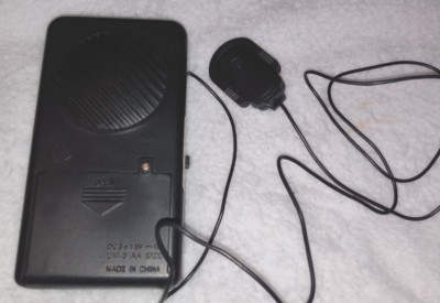 Halloween Voice Changer Spooky Sound Effects Monster Alien Voice & Clip on Mic