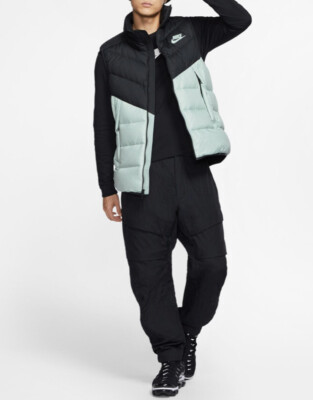 mens body warmer nike