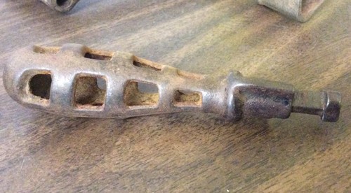 VTG CAST IRON WOOD STOVE ASH GRATE SHAKER HANDLE  #83 TRIANGLE END+OTHER HANDLE