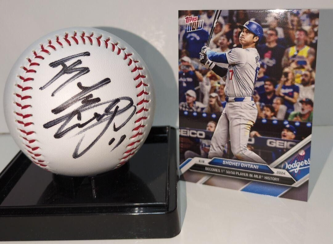 Shohei Ohtani 50/50 ボール サイン付き Shohei Ohtani's Signed 50/50 Card With Game-Worn Patch Sells