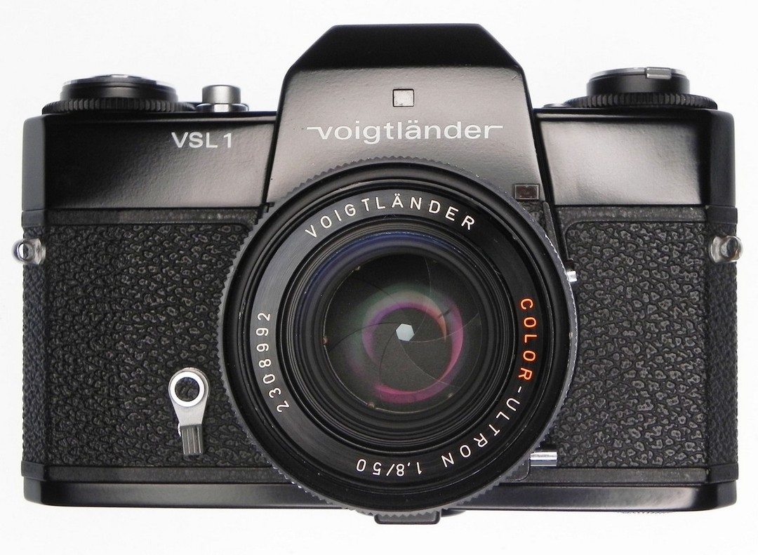 Voigtlander VSL1 フィルムカメラ　50mm 明るいF1.8レンズ Voigtlander VSL1 + COLOR-ULTRON50/1.8 - YouTube