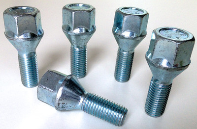Car wheel lug bolts M12 x 1.5 - M12x1.5, 19mm Hex, taper seat. Renault x 5