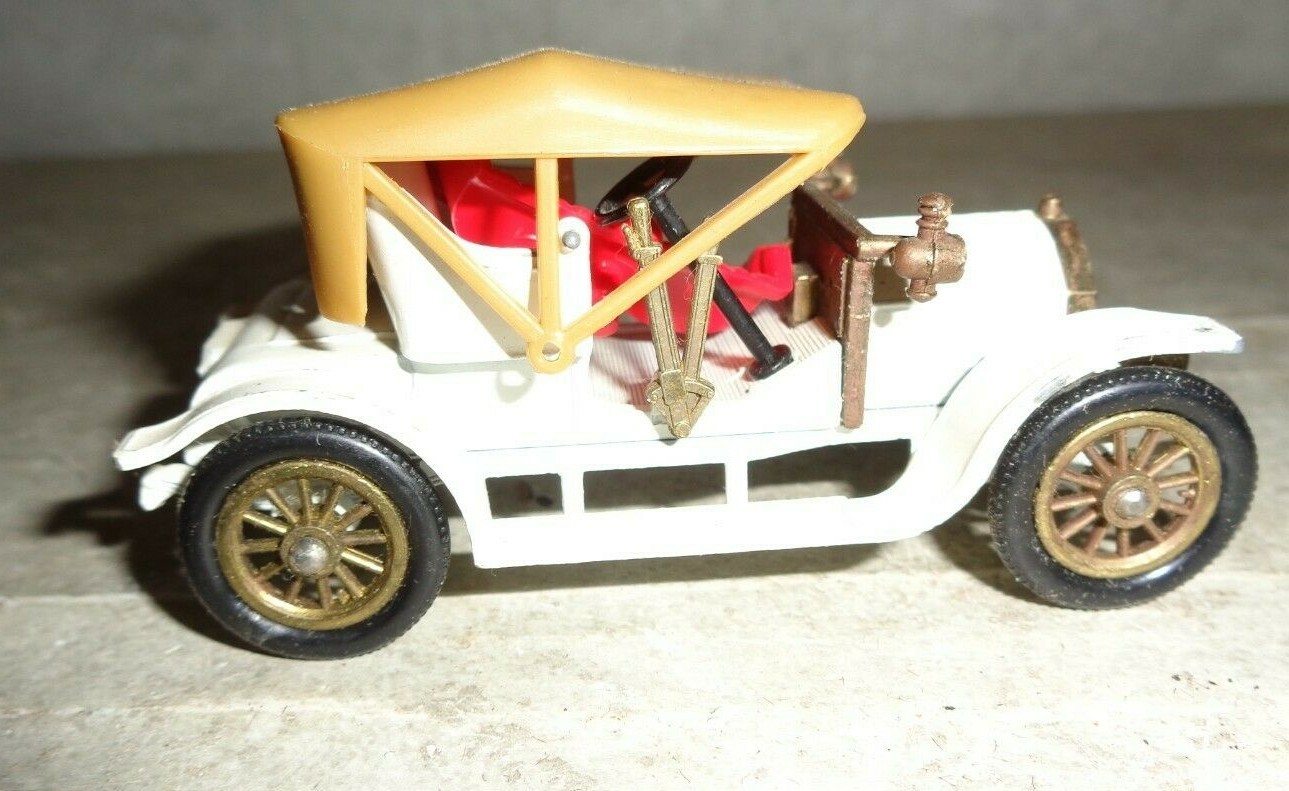ヴィンテージ マッチボックス　1909 オペル クーペ　Y-4 MATCHBOX MODELS OF YESTERYEAR 1909 OPEL COUPE Y-4 (IN BOX