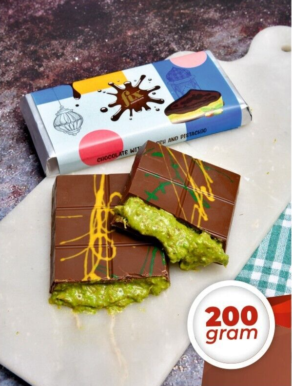 Dubai Fix Chocolate Pistachio Flavor Chocolate Bar trend