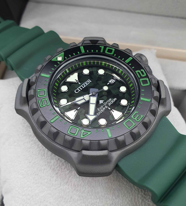Pre-owned Citizen Promaster Bn0228-06w Men's Dive Titanium Eco Drive Sports Watch