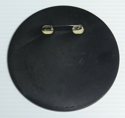 KISS OFFICIAL AUSTRALIAN BADGE 1980 AUCOIN