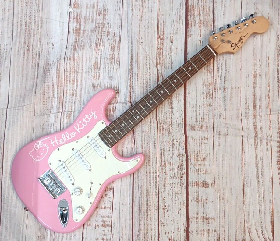 Squier hello Kitty Stratocaster