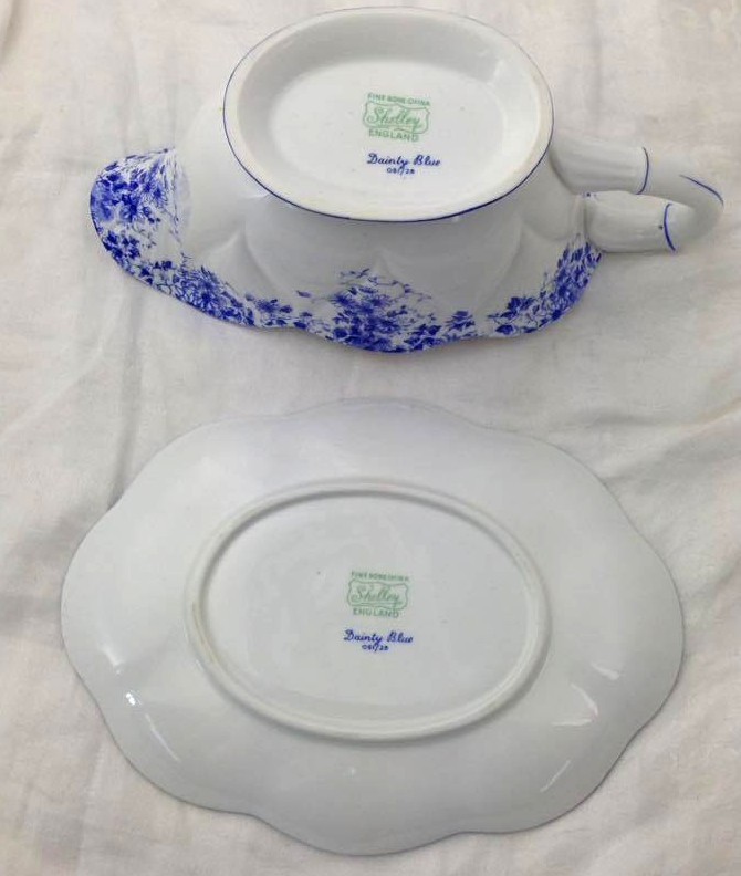 Gravy Boat w/ Underplate 8 1/2