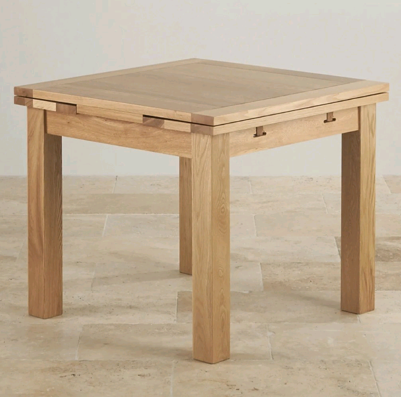 Solid wood oak table £250 in Perth, Perth and Kinross Gumtree