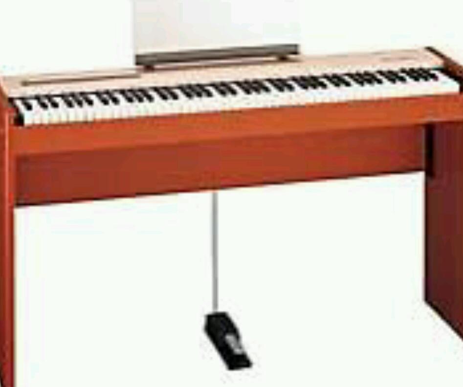 Piano digital fully weighted keys. As new. in Pentwyn, Cardiff Gumtree