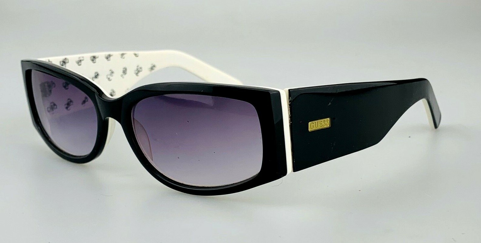 【GUESS】テレス GUESS Sunglasses Vintage 90s mod. GU6149 Black Rectangular