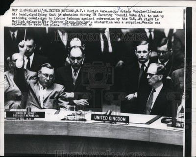 1958 Press Photo Soviet Amb. Adkady Sovolev, Sir pierson Dixon UN Security
