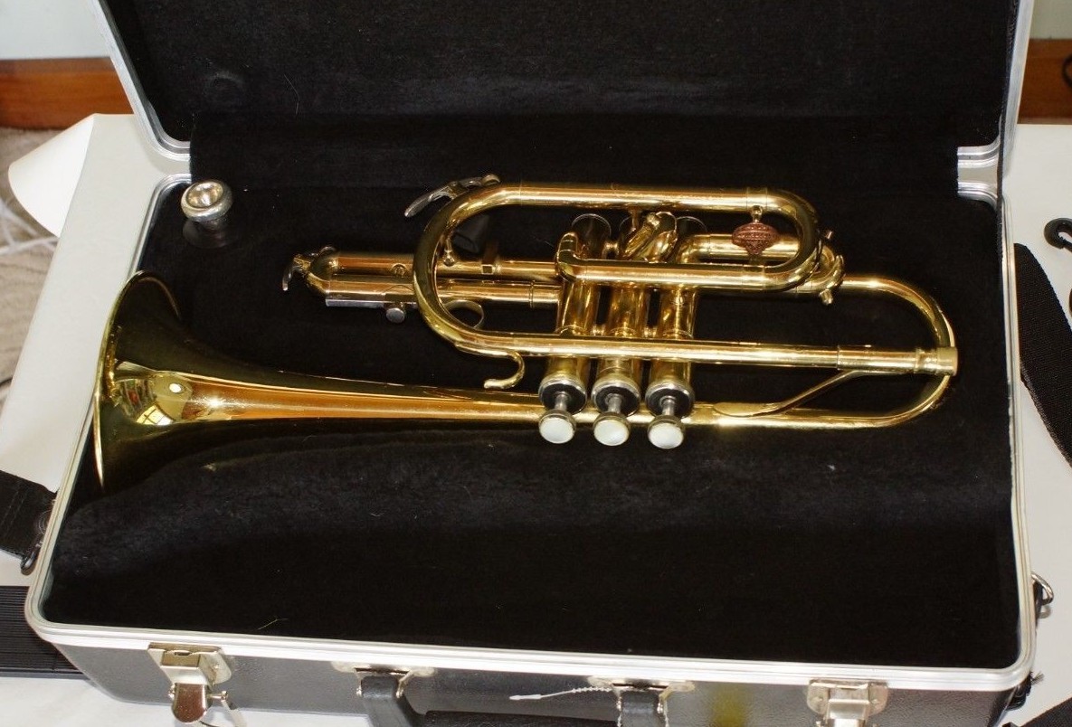 Holton Collegiate CORNET Gold Tone Horn with Hard Case Musical Band School