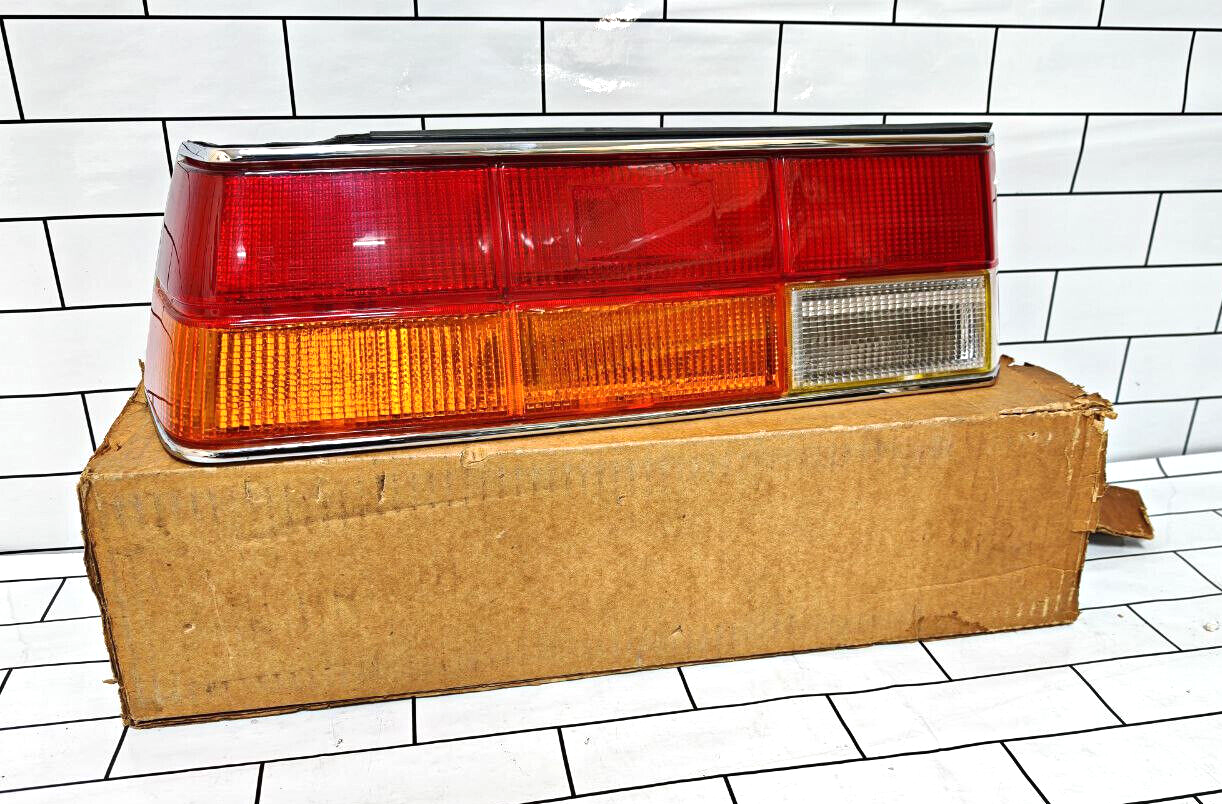 Mitsubishi Galant Sigma A161 Chrysler GJ LEFT SIDE TAIL