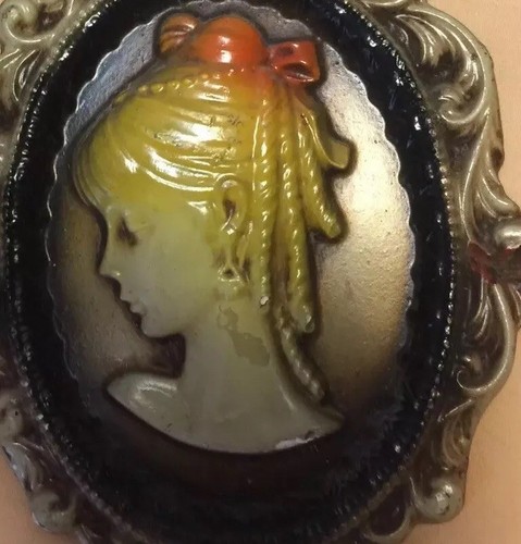 Vintage Chalkware Victorian Oval-Little*Girls-Cameo Wall Plaques Decoration-rare