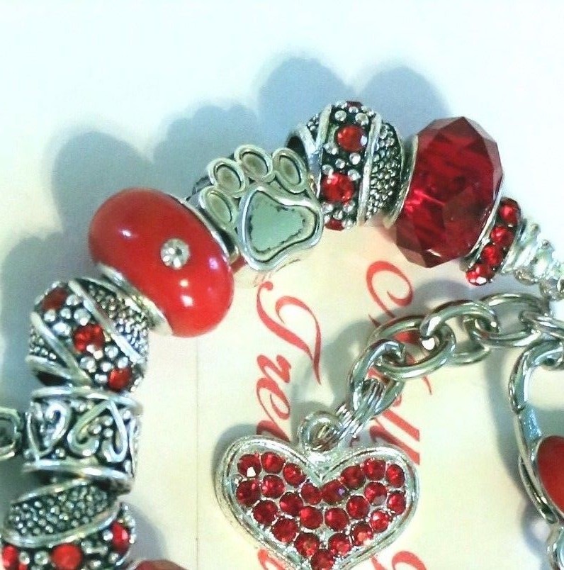 BLING RED BOW CRYSTAL RHINESTONE HELLO KITTY CHARM BRACELET 6 1/2