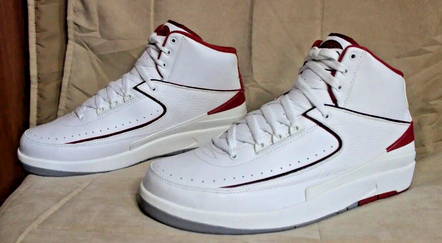 Nike Air Jordan 2 Retro Chicago White Black Varsity Red Nike Air Jordan 2 Retro Chicago White Black Varsity Red