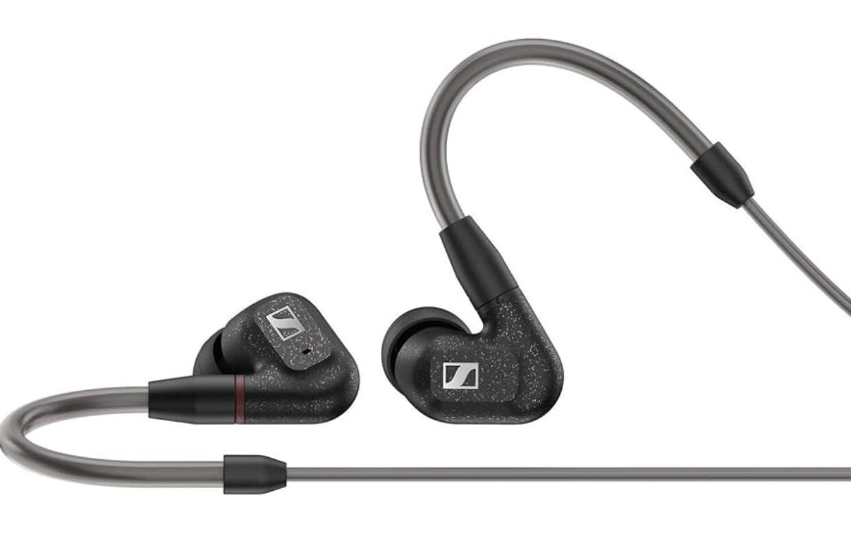 Sennheiser IE 300 In Ear Headphones Black Good 615104355392
