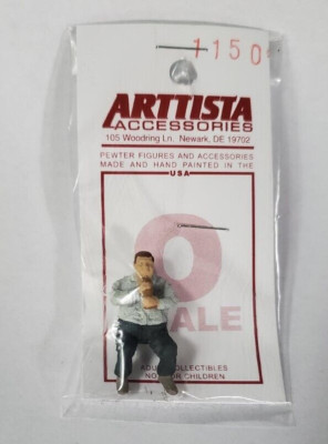 Arttista #1150 - Fat Man Sitting & Eating - O Scale Figure - Model Trains - NEW