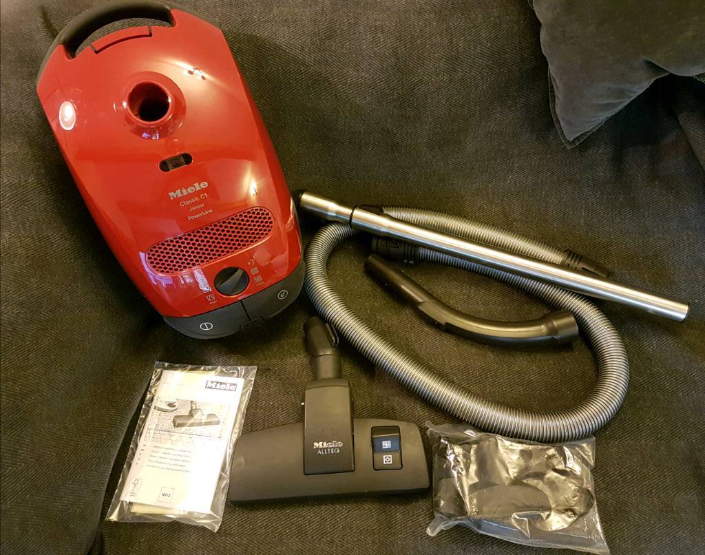 Miele Classic C1 Junior Powerline 1400w Vacuum cleaner in Culcheth