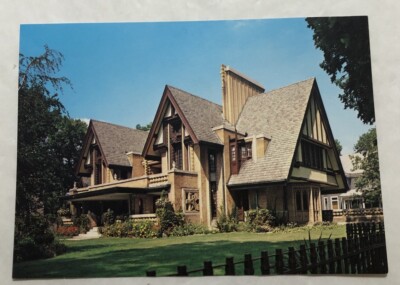 Nathan G. Moore House Oak Park, Illinois. Postcard (H2)