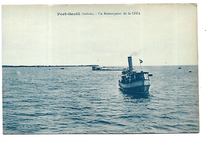 Gabon  Port Gentil  Un Remorqueur De La Cefa