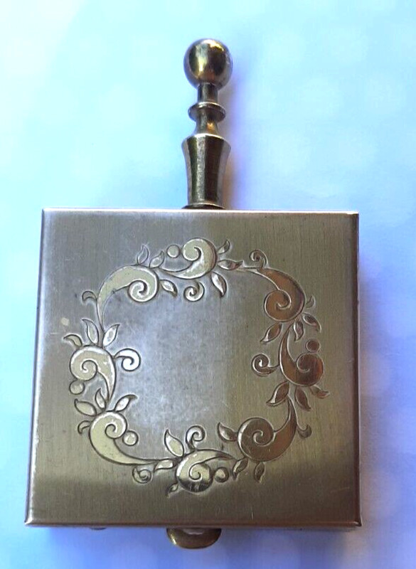 Ancien Cendrier De Poche