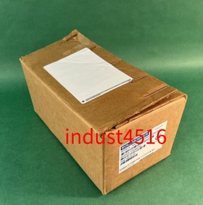 Brand New  AKM41H-GCMNR-01 Servo Motor Via DHL / FedEX Fastshipping in Box