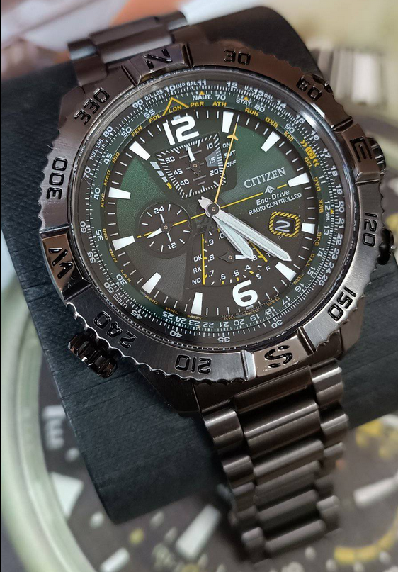 Pre-owned Citizen At8227-56x Promaster Navihawk A-t Green Dial Eco-drive Men's Watch