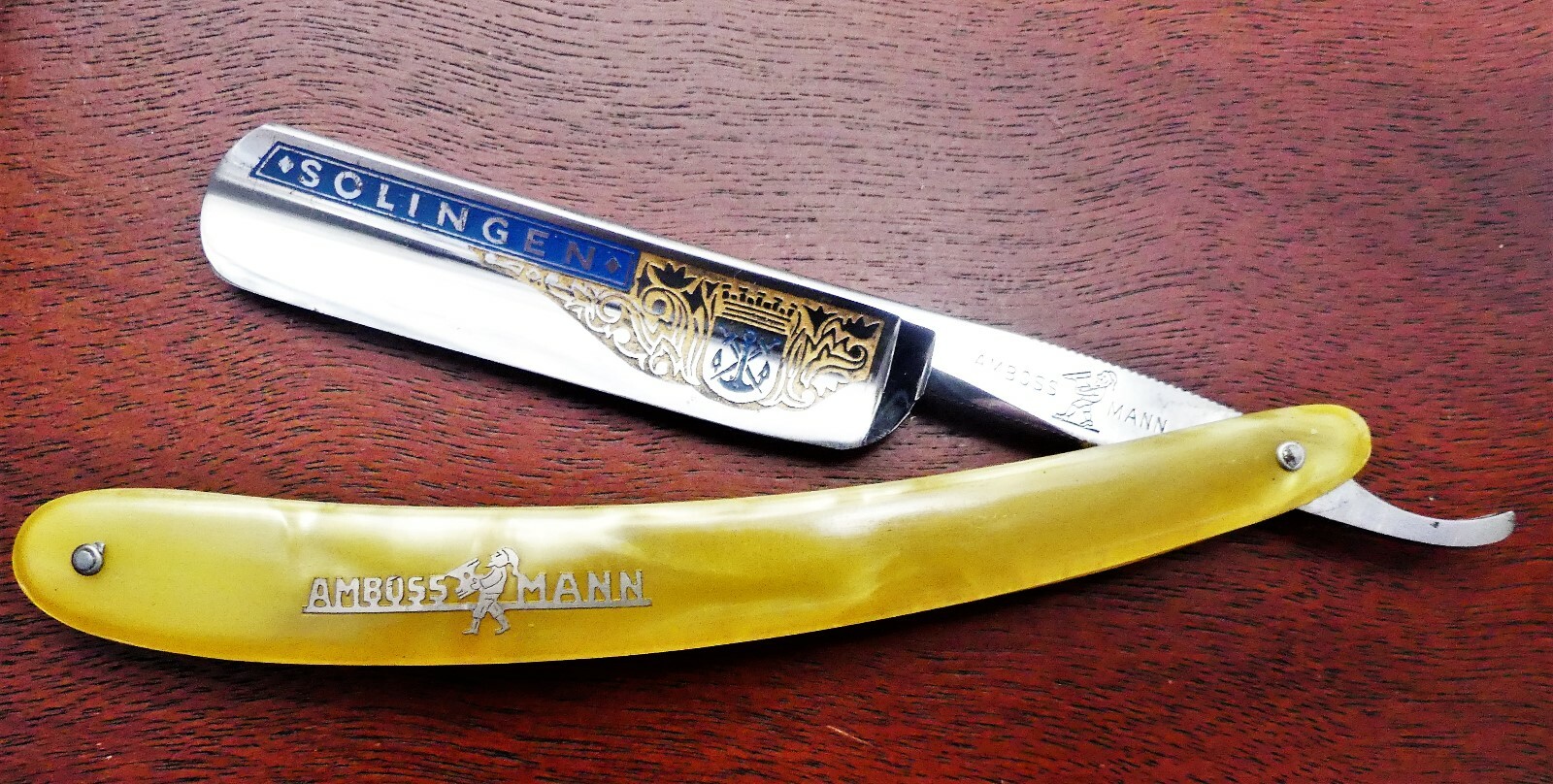 RUD. FRAUENZIMMER SOLINGEN STRAIGHT RAZOR - FANCY- SHAVE READY