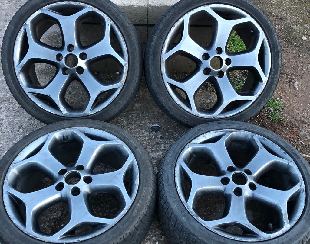 Ford Focus ST 225 18 inch Alloy Wheels - 5 x 108 - Genuine Ford - 8j 225/40