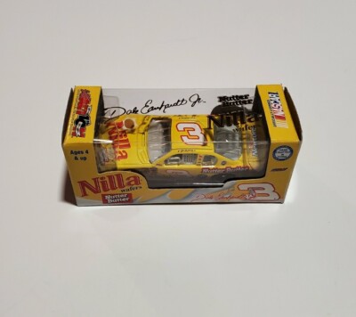 Action Dale Earnhardt Jr 3 Nilla Wafers Nutter Butter 2002 Nascar Diecast 1:64 