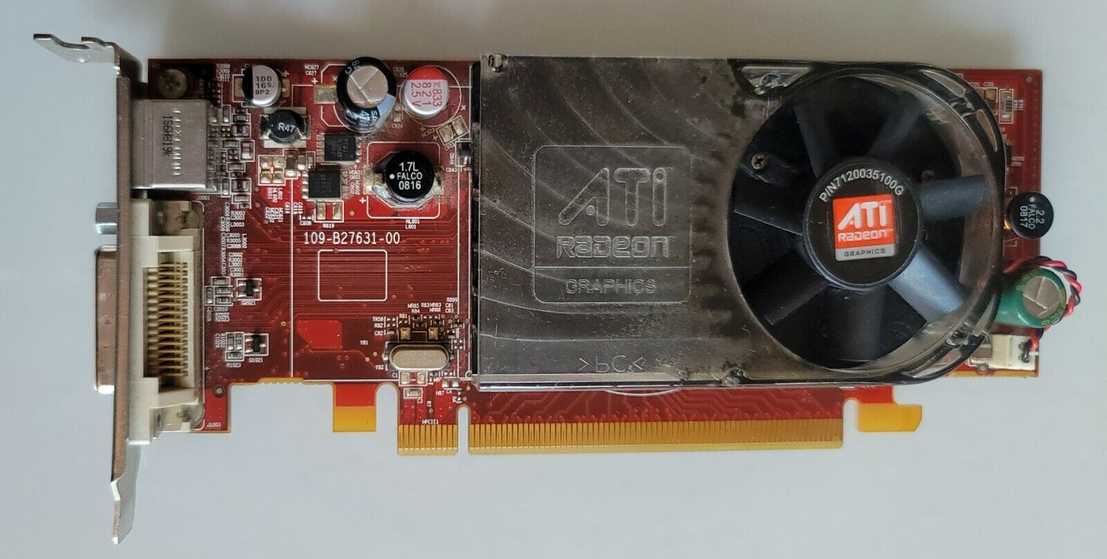 ATI Radeon 2400 XT 256MB PCI-E Video Card ATI-102-B27602(B ATI Radeon 2400 XT 256MB PCI-E Video Card ATI-102-B27602(B