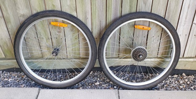26 inch rear bike wheel with cassette
