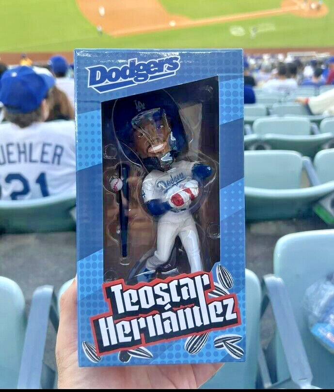 Dodgers Kiké Hernández ボブルヘッド Enrique Kiké Hernández Los Angeles Dodgers Scoreboard