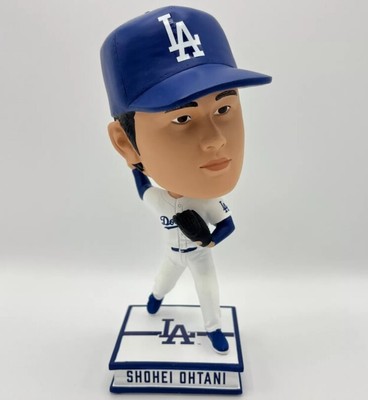 Шохей Охтани (Лос-Анджелес Доджерс) сделал подачу с 9,5-дюймового мяча в штрафную