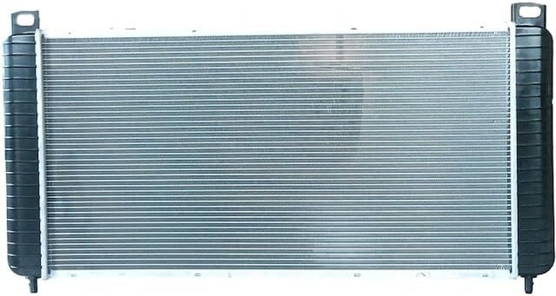 34" Radiator w/Transmission Oil Cooler for 2002-2006 Chevy Avalanche 1500 5.3L