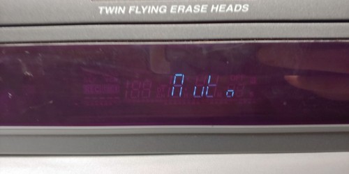 Toshiba W-804 VCR Six Head Pro Drum V3 Technology. Tested No Remote. 6 Head