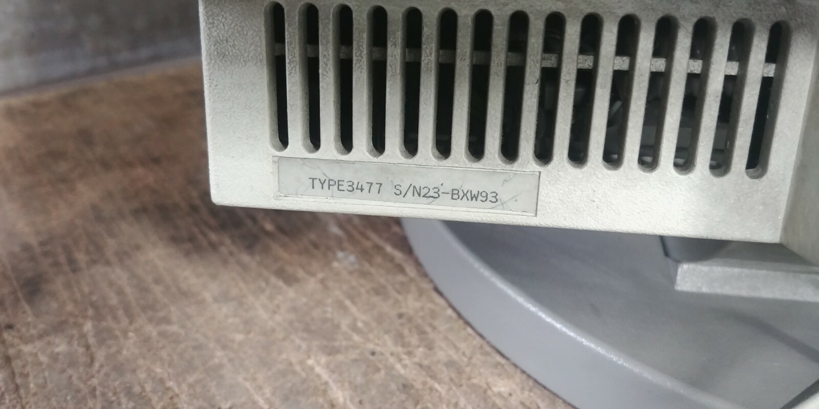 IBM3477  COLOR TWINAX TERMINAL  AS400 ISERIES  W 122 KEYB