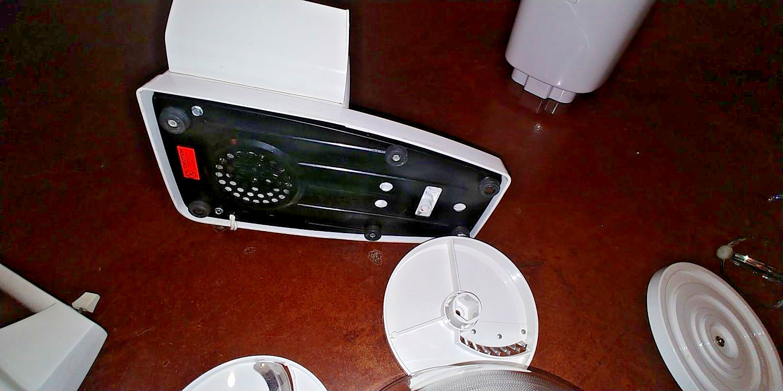 OSTER ELECTRONIC TOUCH CONTROL KITCHEN CENTER 978-08H 16 SPEED BLENDER SALAD ICE