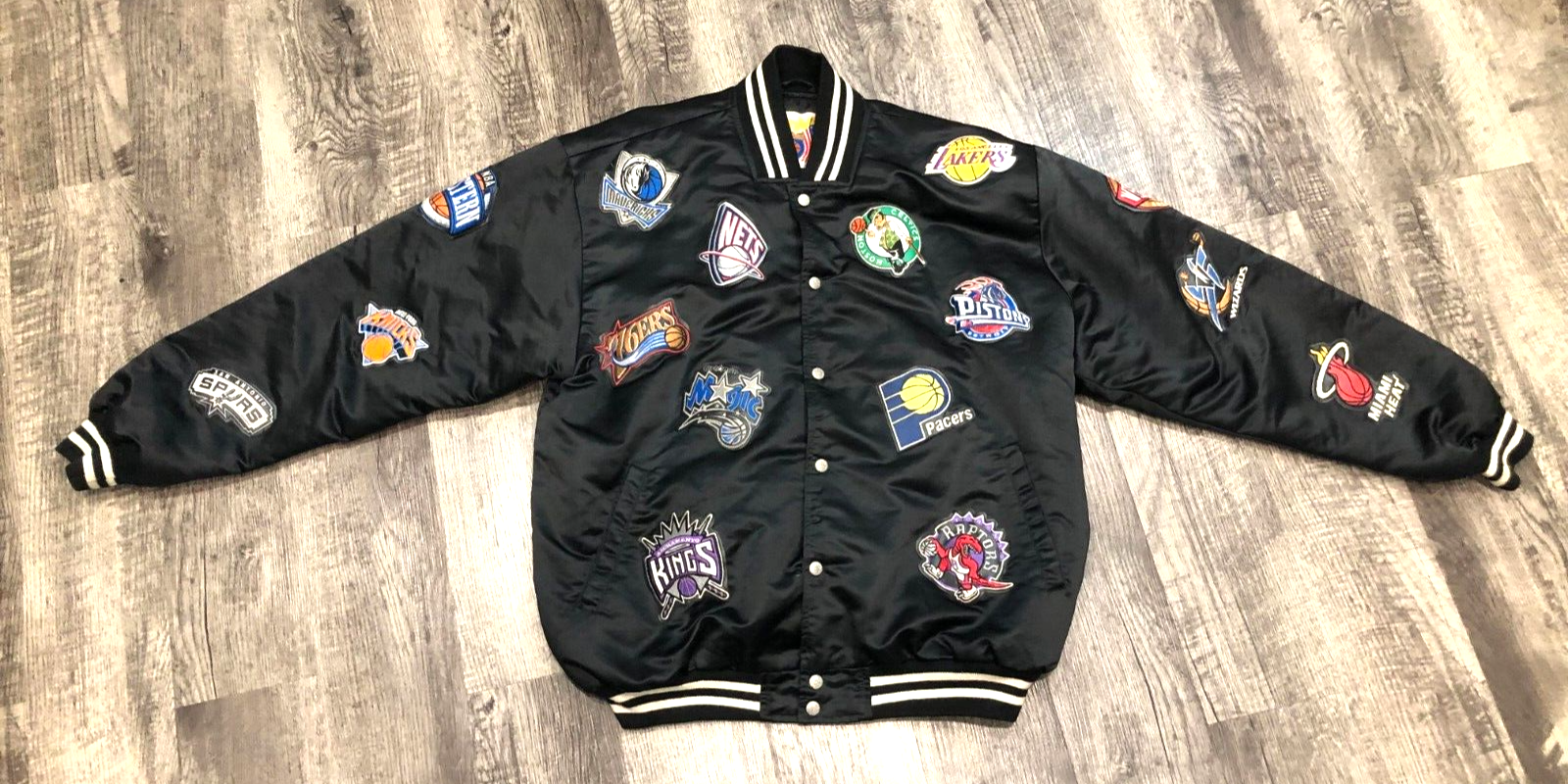 NBA Jacket All Teams Patches Jeff Hamilton Vintage SIZE XL NBA Jacket All Teams Patches Jeff Hamilton Vintage SIZE XL