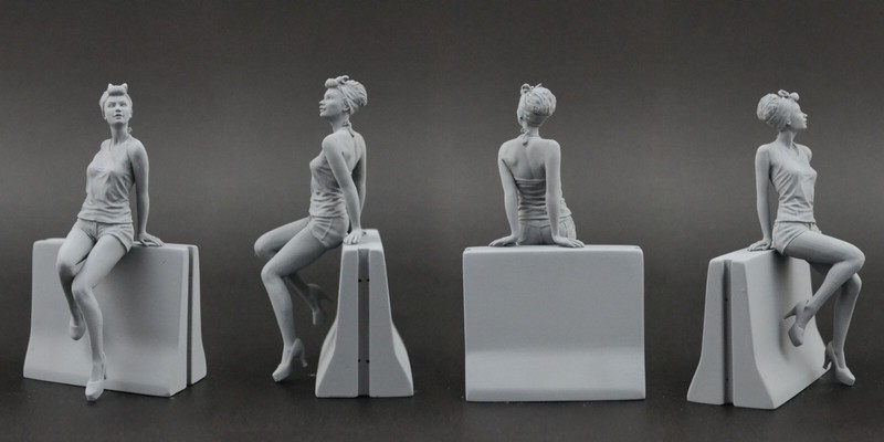 Katrin Pin-Up Girl (sitting) Figurine for 1:18 Porsche AUTOart