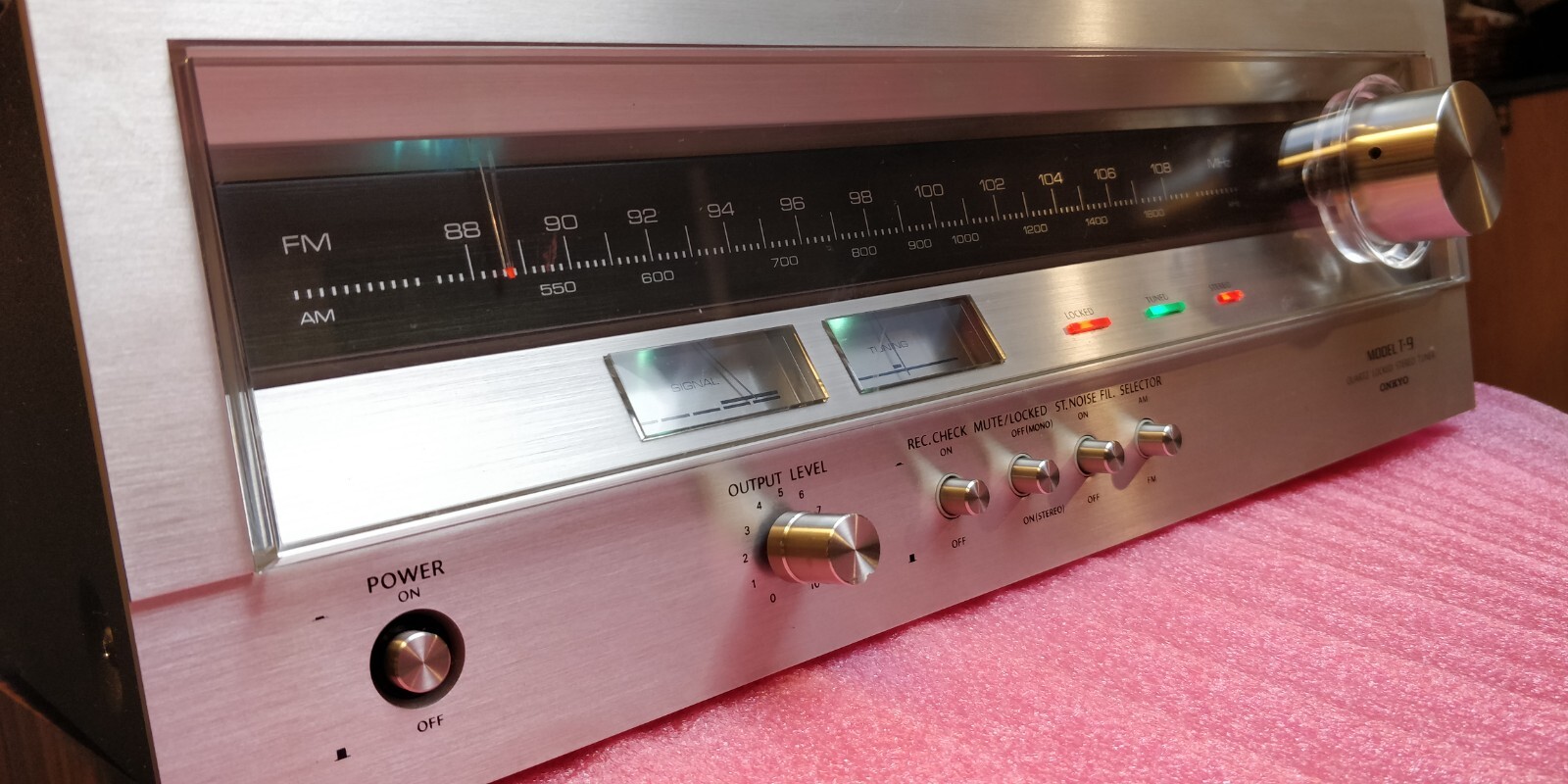 Onkyo T-9 Quartz Locked AM/FM Stereo Tuner (1979) | eBay