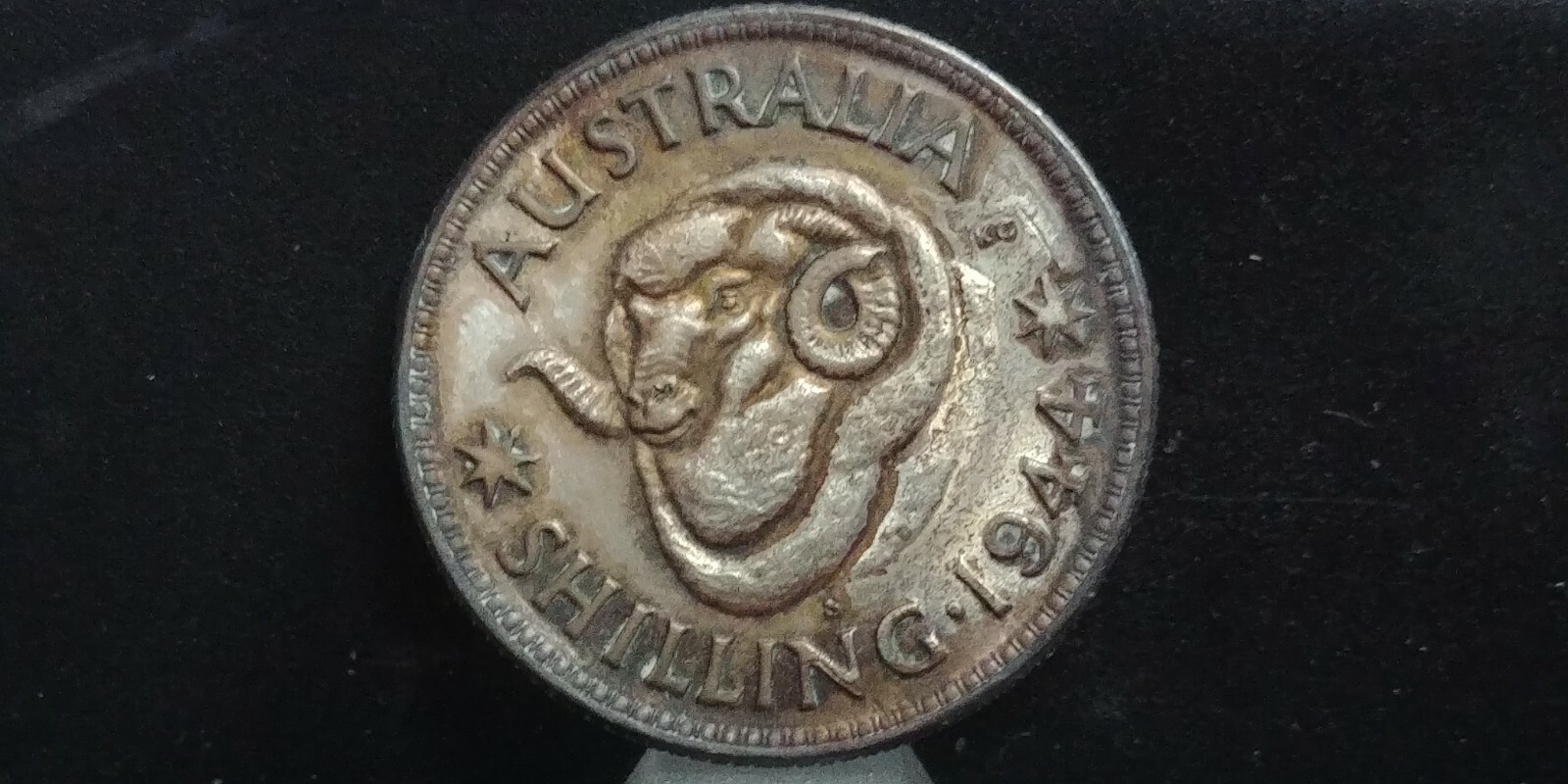 1944 Australia 1 Shilling KM# 39 - SILVER (.925)