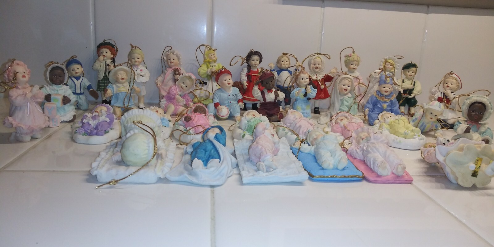 Large lot 36 Vintage Ashton Drake Heirloom Ornaments Baby Dolls Yolanda Bello