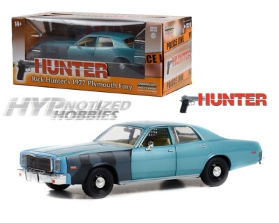 GREENLIGHT 1:24 SERGEANT RICK HUNTER S 1977 PLYMOUTH FURY HUNTER  84152