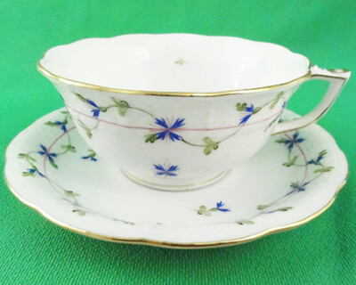 BLUE GARLAND by Herend Peony Shape Tea Cup & Saucer NEW NEVER USED made Hungary
